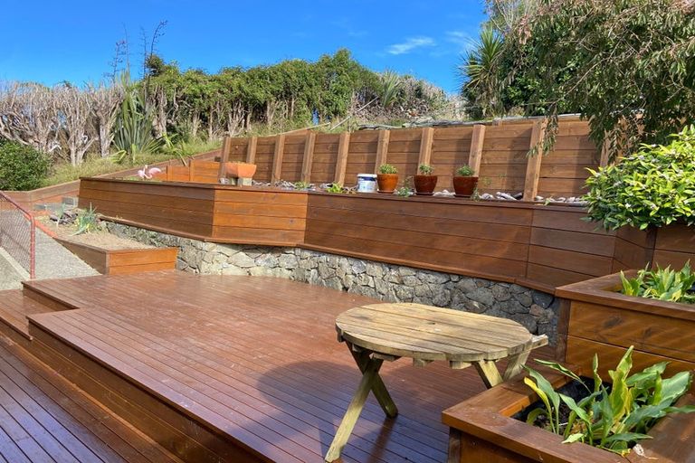 Photo of property in 1 Berrymead Way, Karori, Wellington, 6012