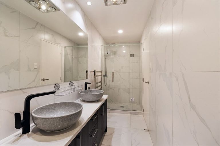 Photo of property in 1 Toanui Road, Hobsonville, Auckland, 0616