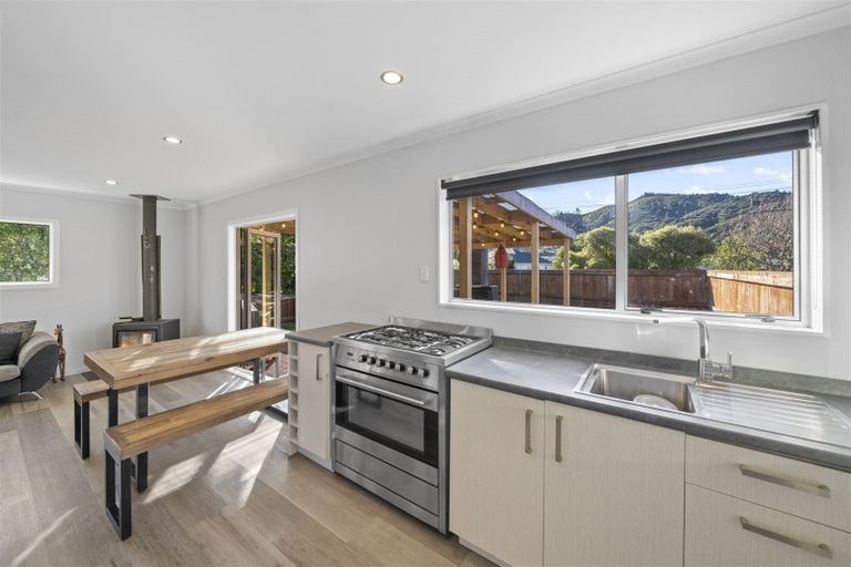 Photo of property in 33 Hyde Street, Wainuiomata, Lower Hutt, 5014