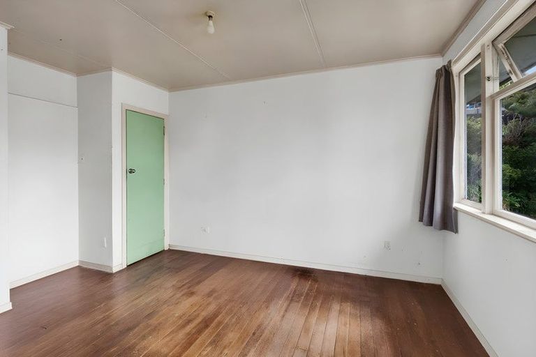 Photo of property in 13 Wiremu Place, Blagdon, New Plymouth, 4310