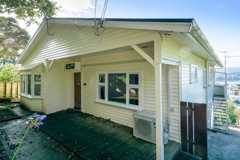 Photo of property in 1/87 Rakau Road, Hataitai, Wellington, 6021