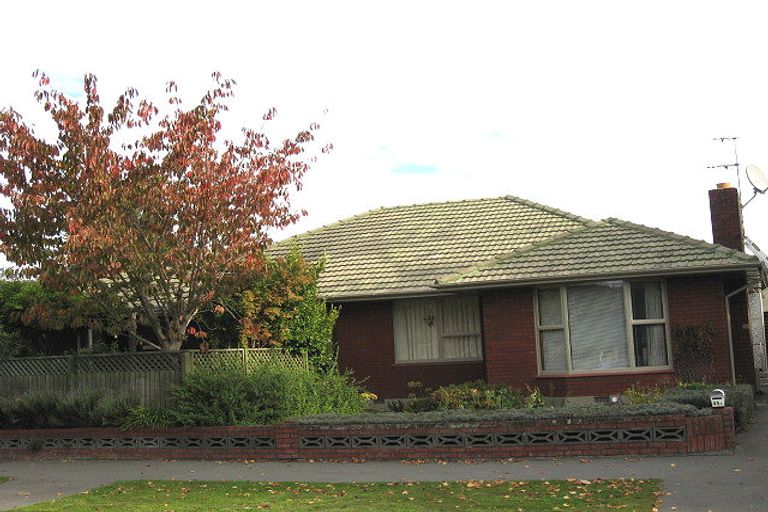 Photo of property in 2/45 Maidstone Road, Ilam, Christchurch, 8041