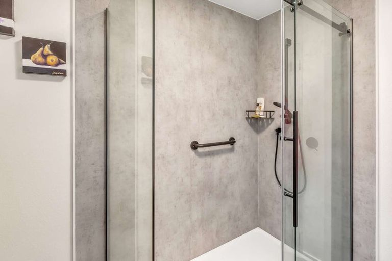 Photo of property in 80 Norton Street, Gore, 9710