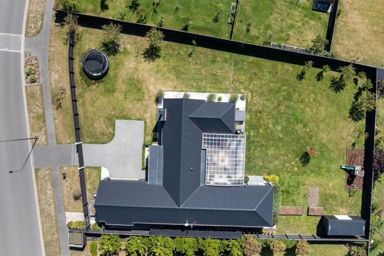 Photo of property in 10 Silver Peaks Drive, West Melton, 7618