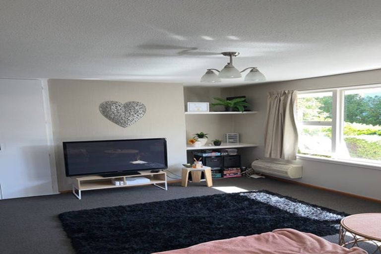 Photo of property in 6 Pulford Place, Ilam, Christchurch, 8041