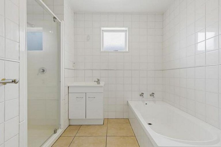 Photo of property in 12d George Street, Riccarton, Christchurch, 8041