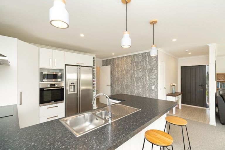 Photo of property in 67 Albert Road, Tokomaru, Palmerston North, 4474