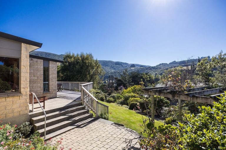 Photo of property in 37 Garden Place, Glenleith, Dunedin, 9010