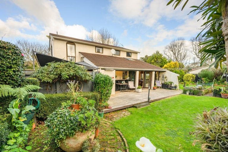 Photo of property in 19 Ashburn Lane, Awapuni, Palmerston North, 4412