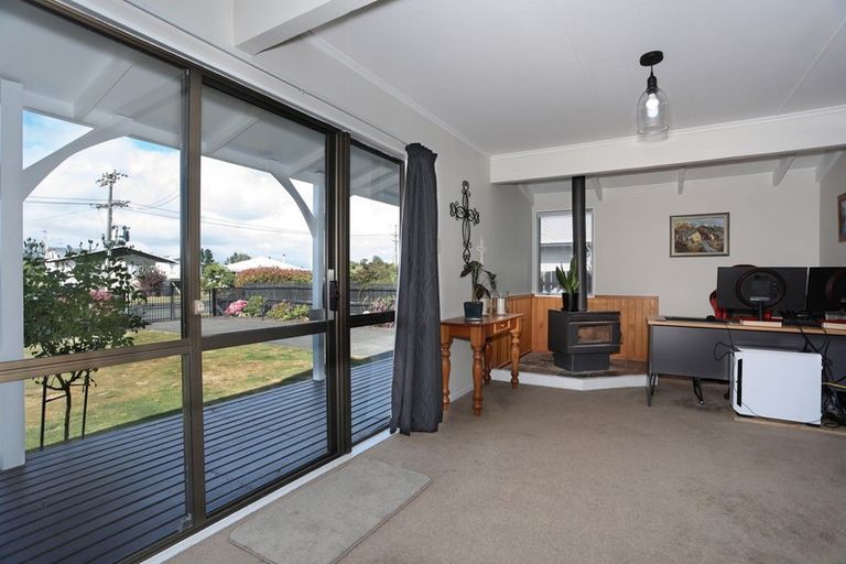 Photo of property in 11 Oaklea Avenue, Marton, 4710