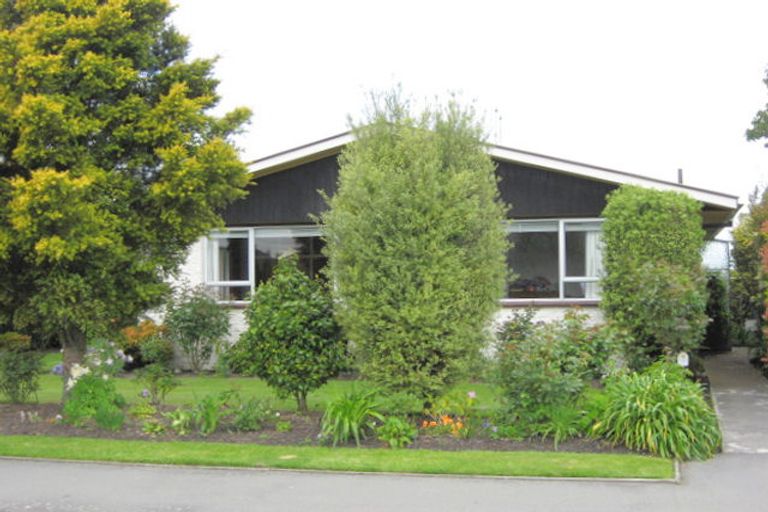 Photo of property in 12 Green Street, Rangiora, 7400