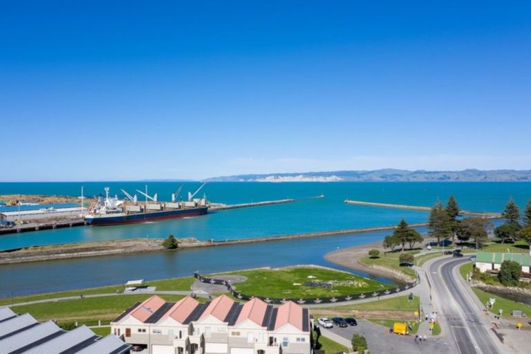 Photo of property in Bay View, 11/90 Customhouse Street, Gisborne, 4010