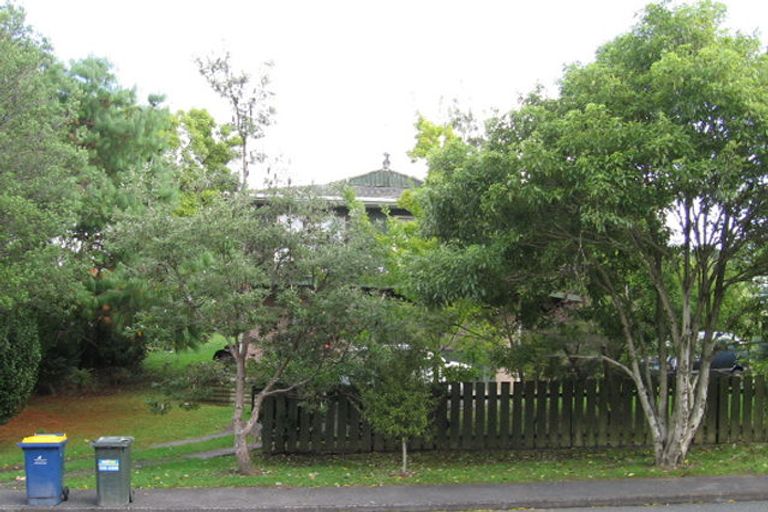 Photo of property in 45 Kemp Road, Massey, Auckland, 0614