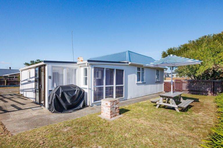 Photo of property in 131 Seabury Avenue, Foxton Beach, Foxton, 4815