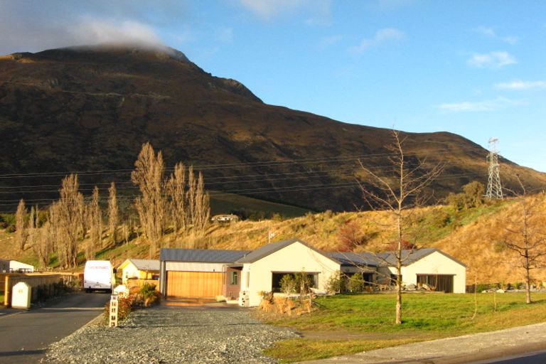 Photo of property in 46 Howards Drive, Lake Hayes, Queenstown, 9304