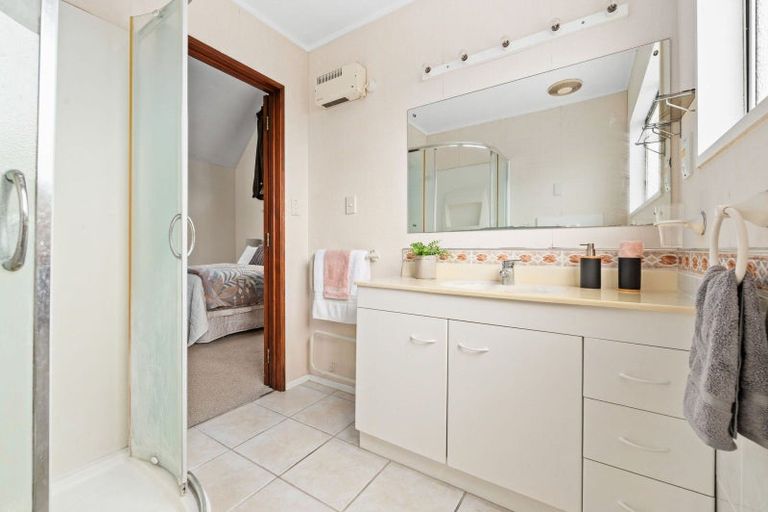 Photo of property in 9 Chestnut Place, Pukete, Hamilton, 3200