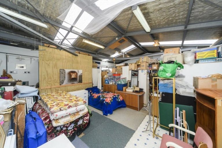 Photo of property in 84 Hillcrest Drive, Kelvin Grove, Palmerston North, 4414