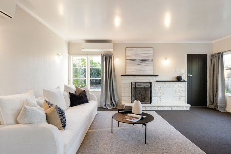 Photo of property in 12 Thornton Road, Cambridge, 3434