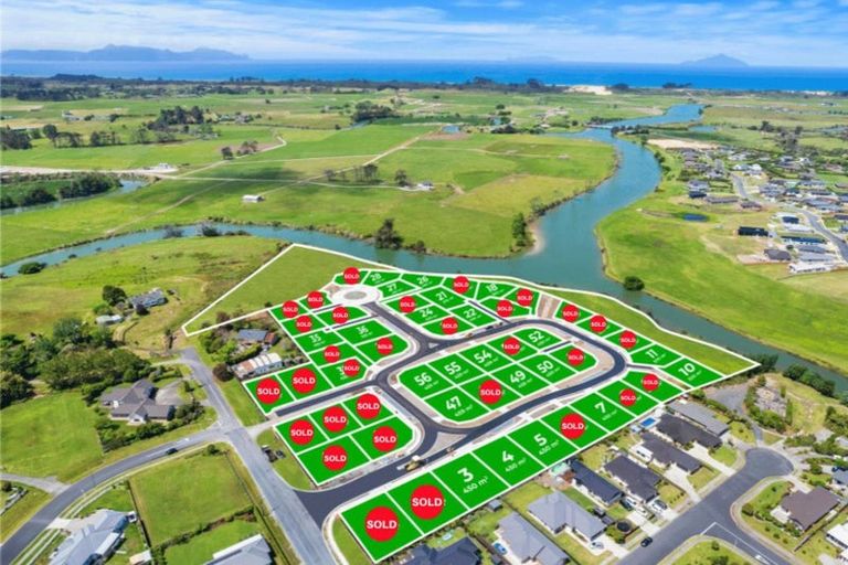 Photo of property in 38 Ferry Road, Waipu, 0510