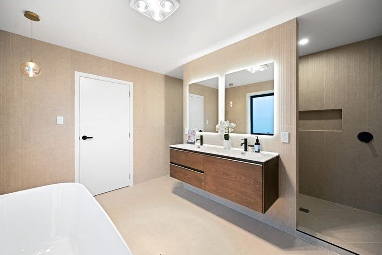 Photo of property in 16 Gaylard Avenue, Chartwell, 3210