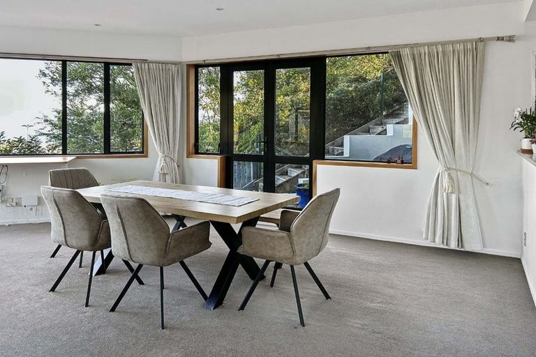 Photo of property in 15a Waru Street, Khandallah, Wellington, 6035