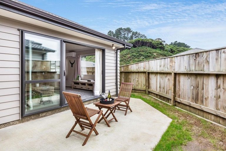Photo of property in 27 Moonsail Drive, Whitby, Porirua, 5024