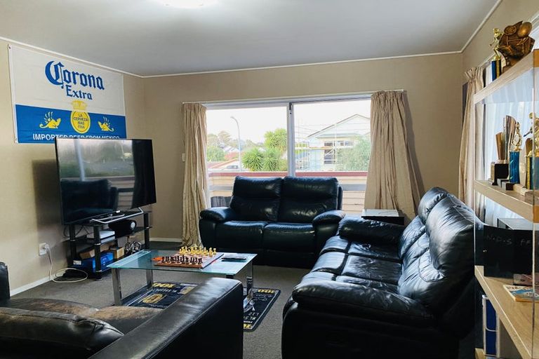 Photo of property in 22 Hedge Row, Sunnyhills, Auckland, 2010