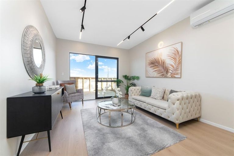 Photo of property in 164 Kerepi Street, Westgate, 0814