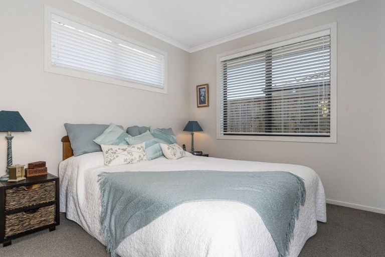 Photo of property in 2 Vesey Drive, Katikati, 3129