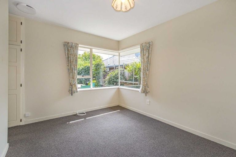 Photo of property in 424 Harewood Road, Harewood, Christchurch, 8051