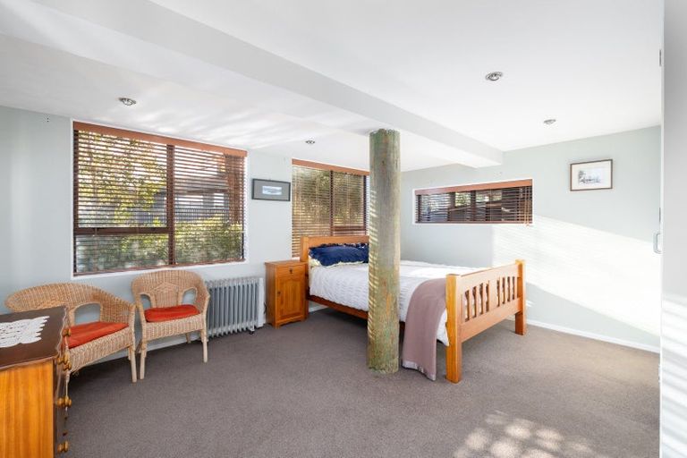 Photo of property in 4 James Drive, Diamond Harbour,  8971