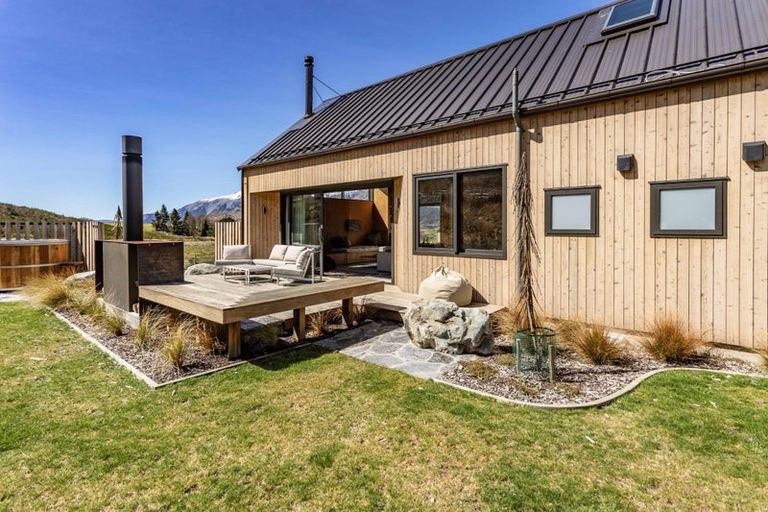 Photo of property in 34a Luge Loop, Castle Hill, 7580