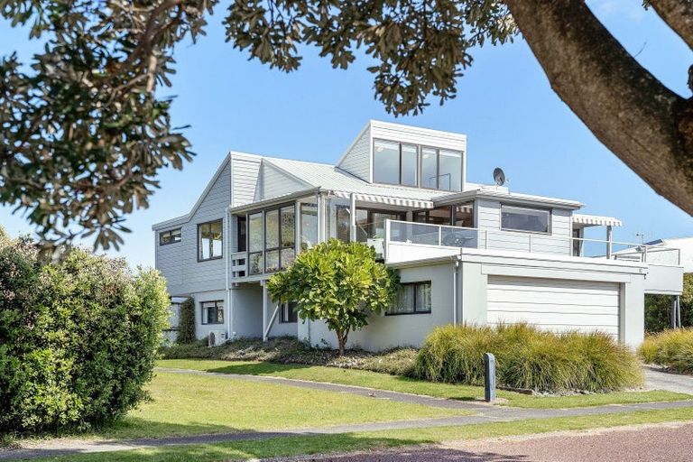 Photo of property in 12 Mountain Vista Place, Pauanui, Hikuai, 3579