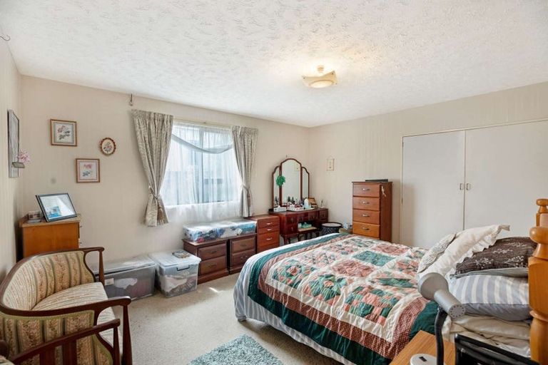 Photo of property in 13 Brynley Street, Hornby, Christchurch, 8042