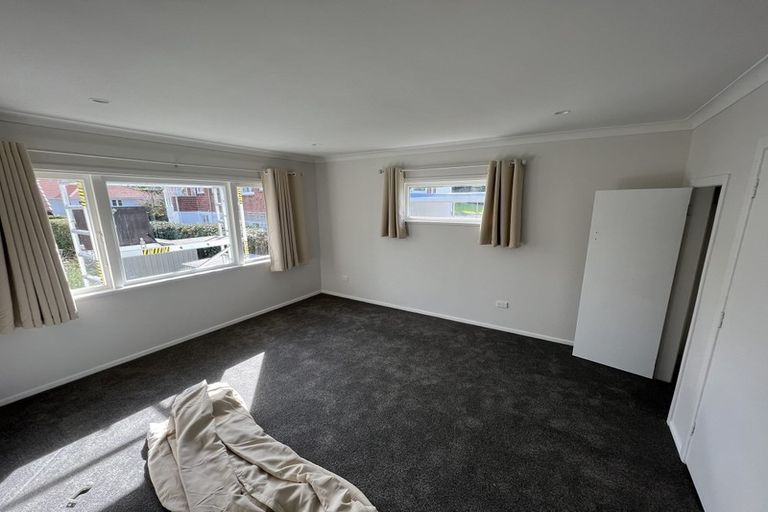 Photo of property in 6 Brighton Terrace, Murrays Bay, Auckland, 0630