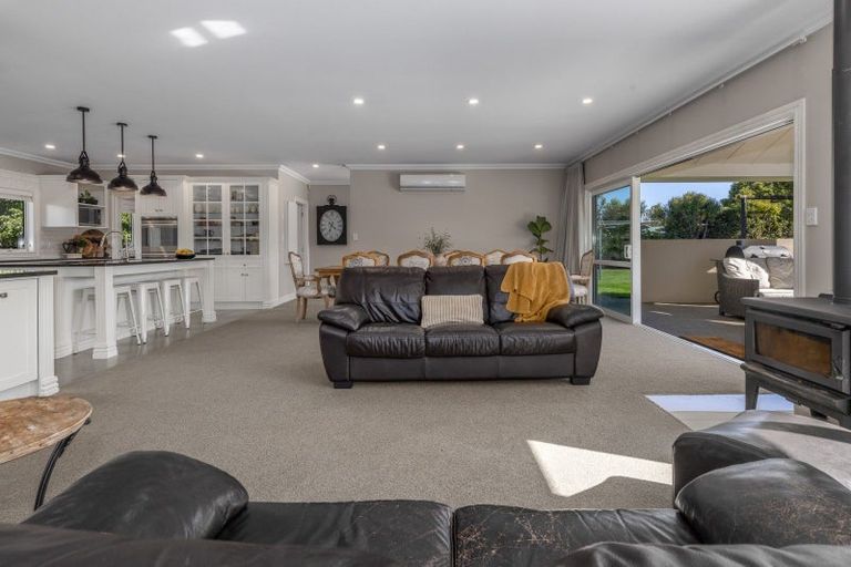 Photo of property in 1068 Queen Street East, Levin, 5510