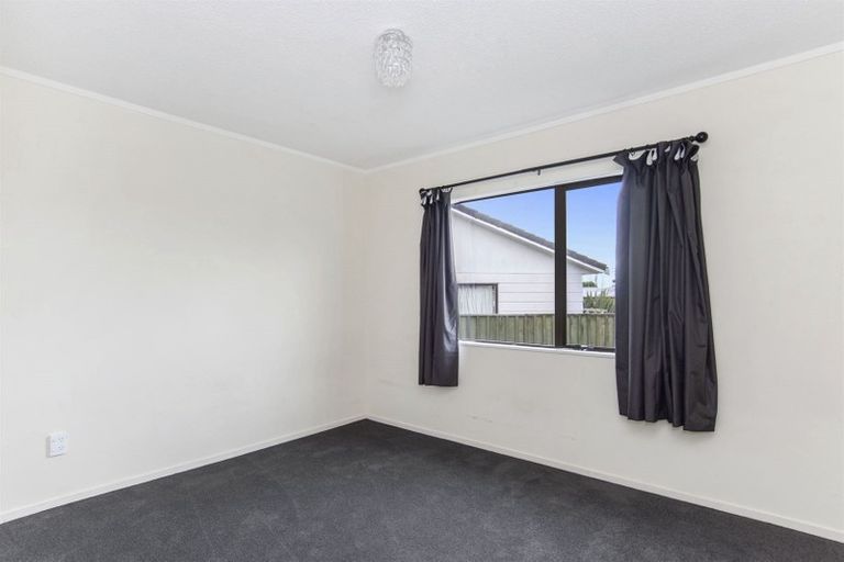 Photo of property in 23c Lyn Grove, Papamoa Beach, Papamoa, 3118