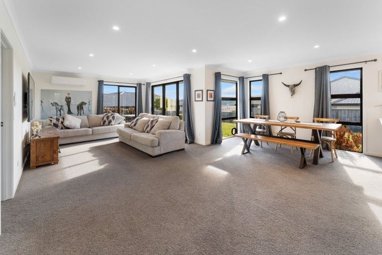 Photo of property in 32 Katania Heights, Brightwater, 7022