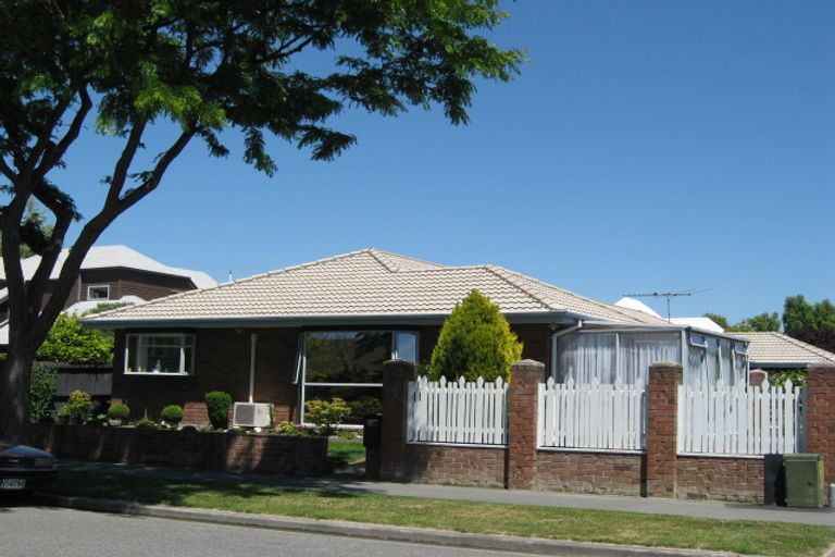 Photo of property in 23 Kedleston Drive, Avonhead, Christchurch, 8042