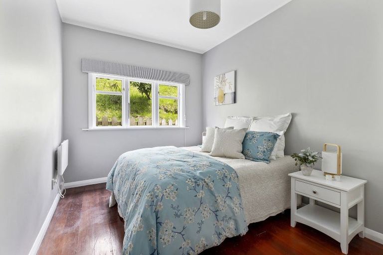 Photo of property in 79a Mills Road, Brooklyn, Wellington, 6021