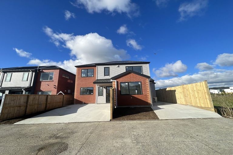 Photo of property in 79 Kaha Road, Papakura, 2110