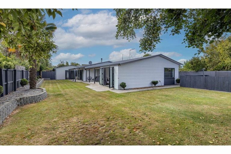 Photo of property in 5 Hegan Place, Rangiora, 7400