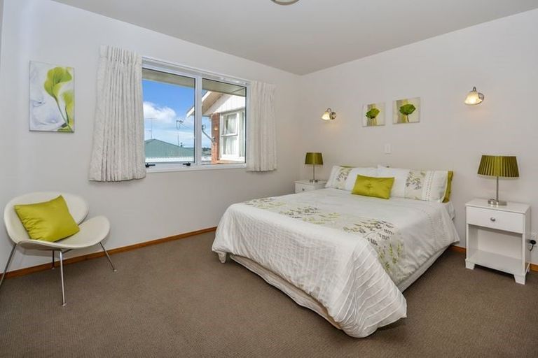 Photo of property in 1/183 Coronation Road, Hillcrest, Auckland, 0627