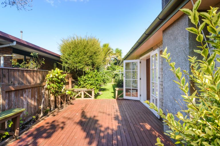 Photo of property in 40 Titoki Street, Palmerston North, 4414