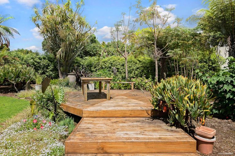 Photo of property in 136 Kitchener Road, Pukekohe, 2120