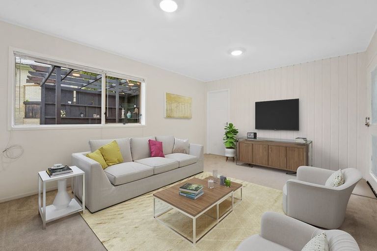 Photo of property in 1/12 Hollyhock Place, Browns Bay, Auckland, 0630