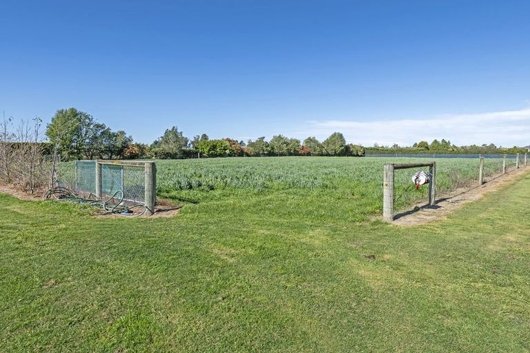 Photo of property in 74 Crozier Drive, Kirwee, Darfield, 7571