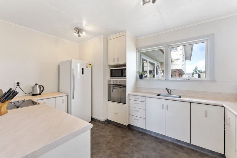 Photo of property in 20 Langley Avenue, Milson, Palmerston North, 4414