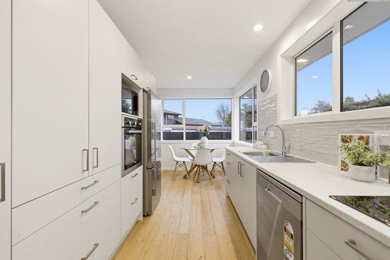 Photo of property in 274 Lake Terrace Road, Shirley, Christchurch, 8061