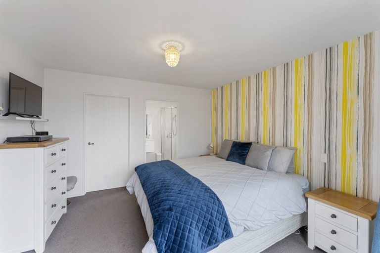 Photo of property in 4 Fearne Drive, Woodend, 7610